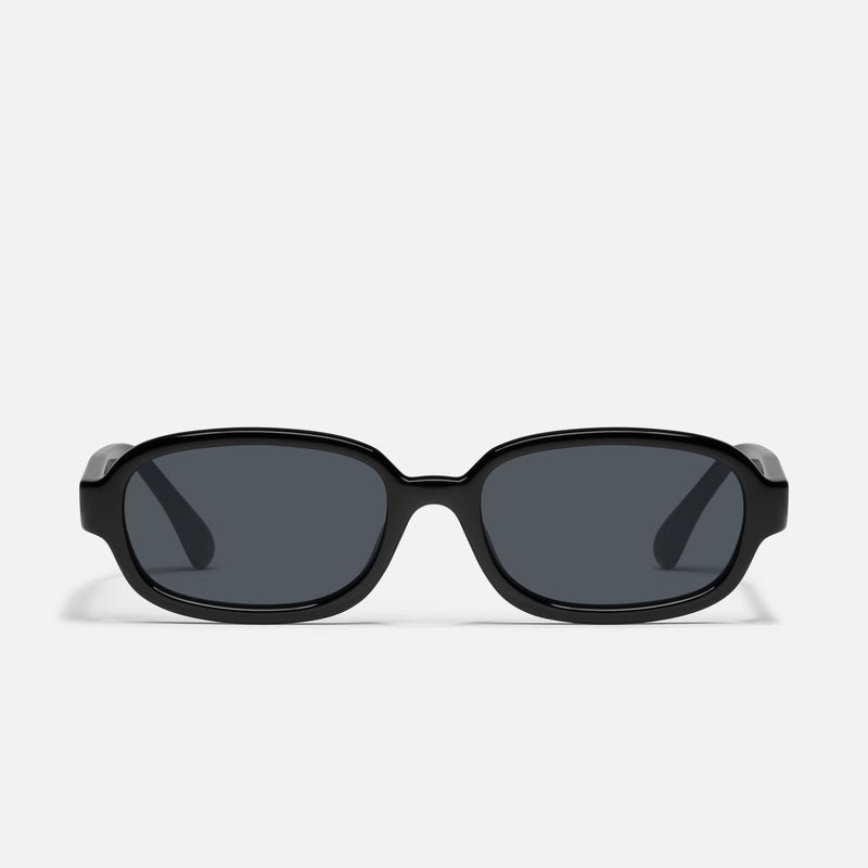 BLACK/SMOKE