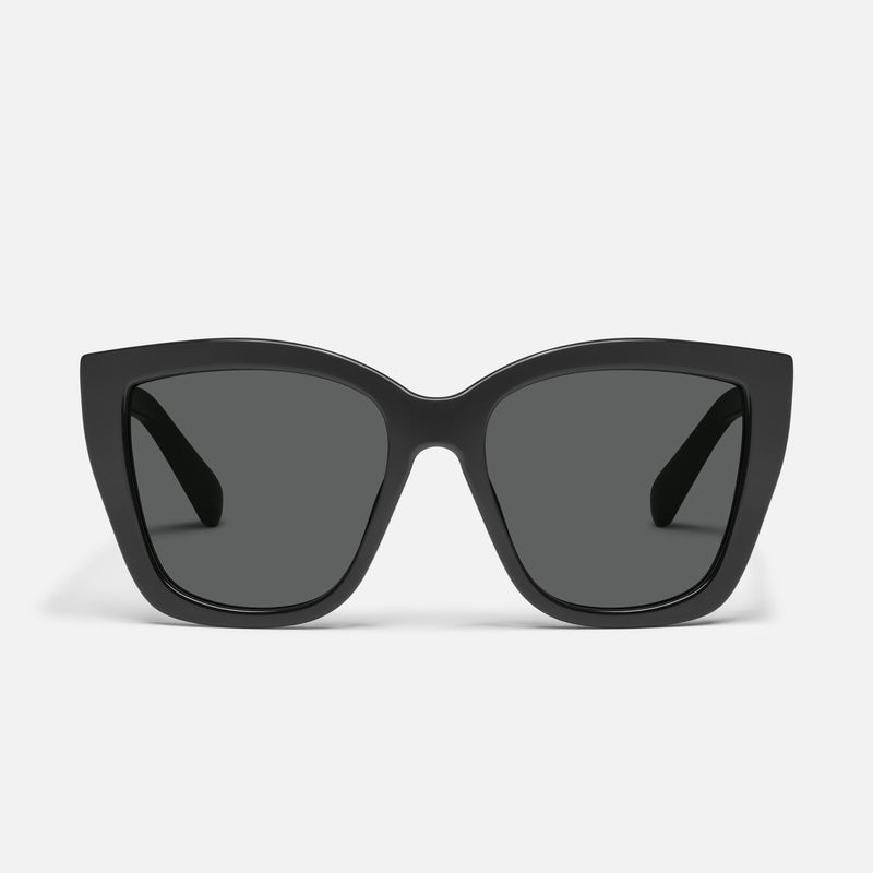 BLACK/SMOKE